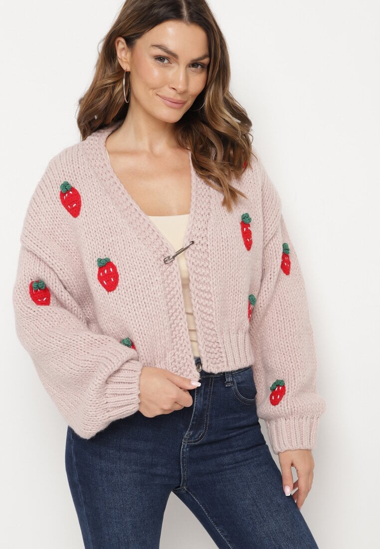 Cardigan Roz Deschis Cropped cu Aplicații în formă de Căpșuni Lorinelle