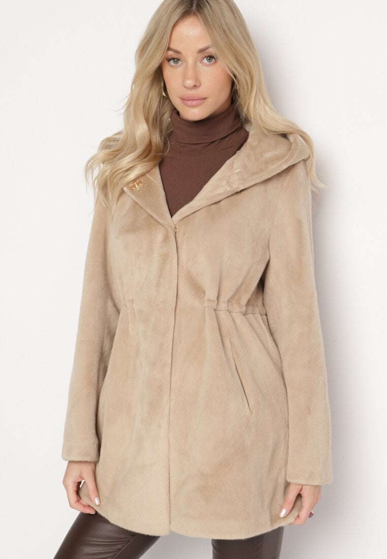Jachetă Bej din Blană Artificială cu Glugă Innalitha