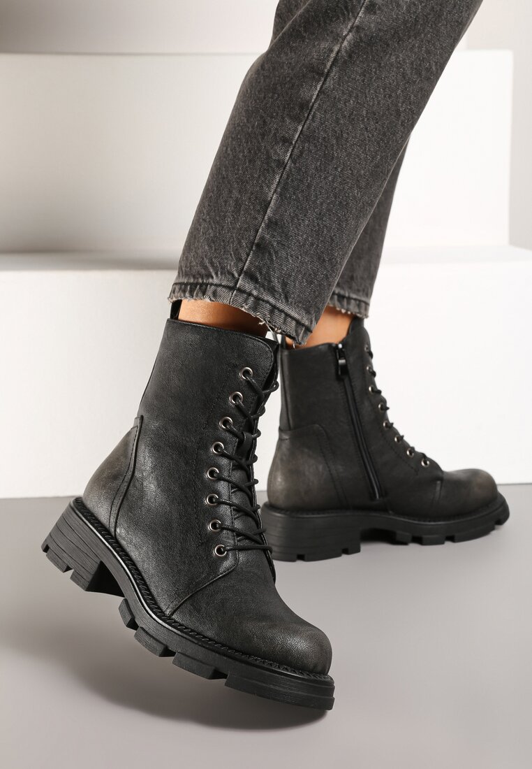 Botine Negre