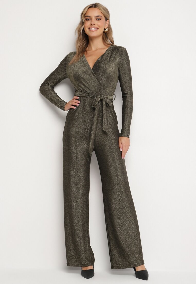 Kombinezon Auriu din Vâscoză cu croială petrecută, cu curea, decorat cu fir metalic Loradi