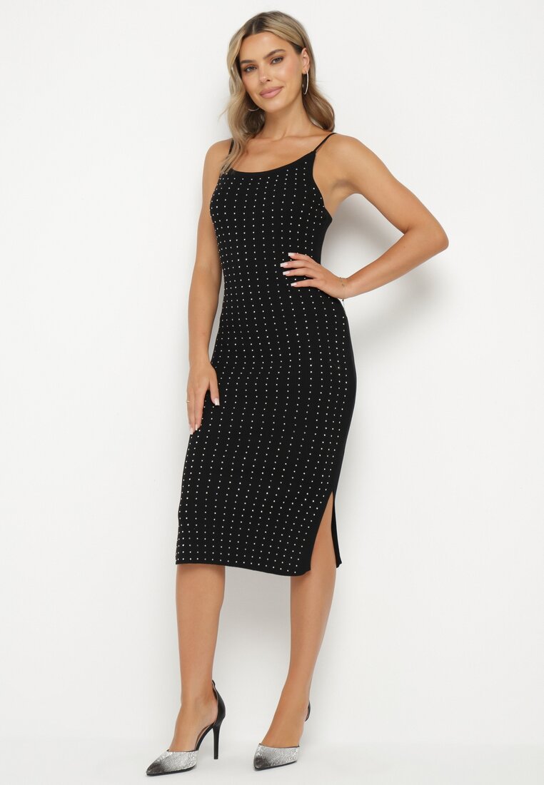 Rochie Neagră Cambrată din tricot cu viscoză decorată cu zirconii și șliț Selwenn