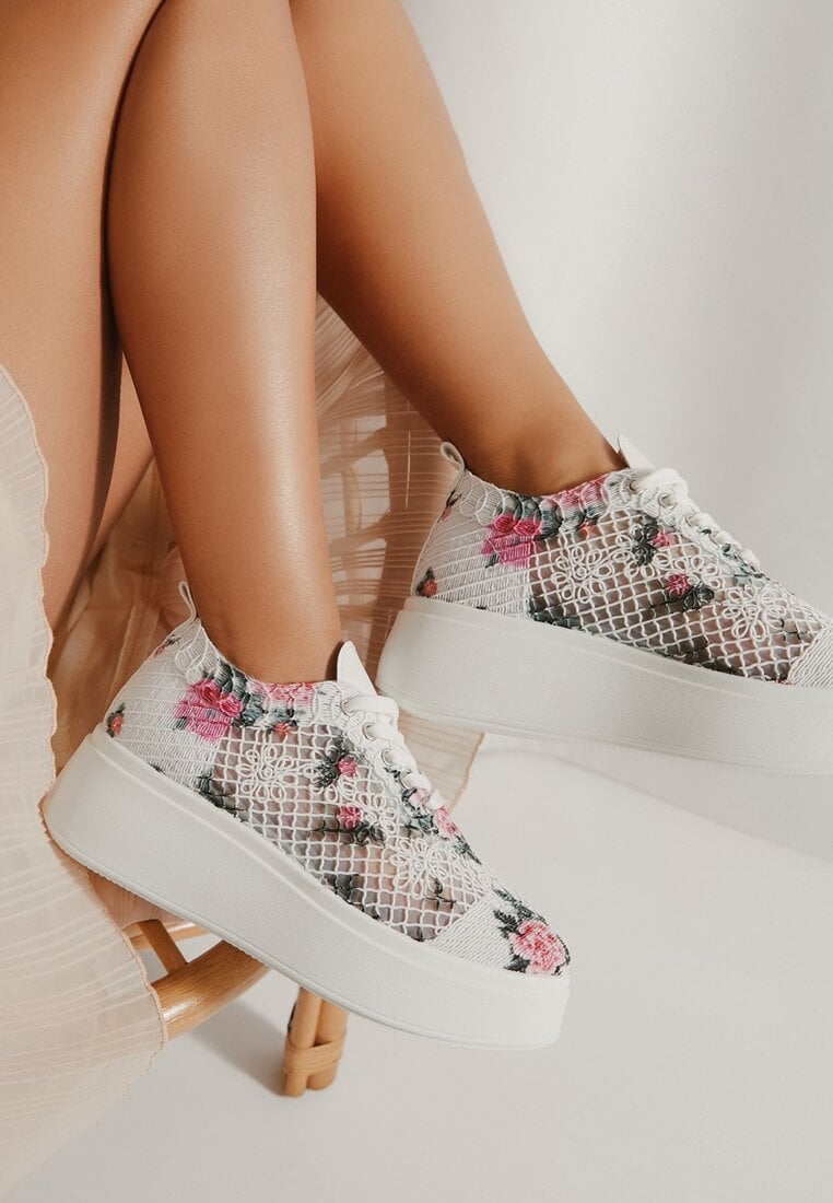 Adidași Albi Vices cu Talpă Groasă și cu Partea Superioară Ajourată Florală Ardisov