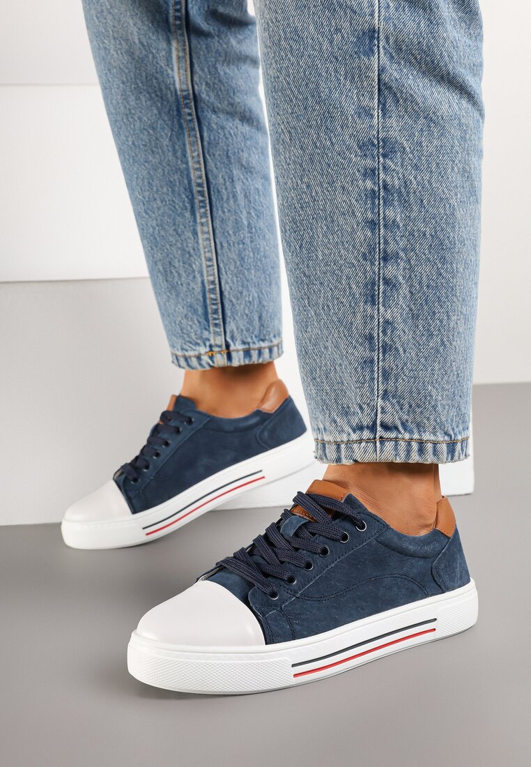 Teniși bleumarin din piele cu talpă plată cu branț din piele și cu vârf contrastant Helili