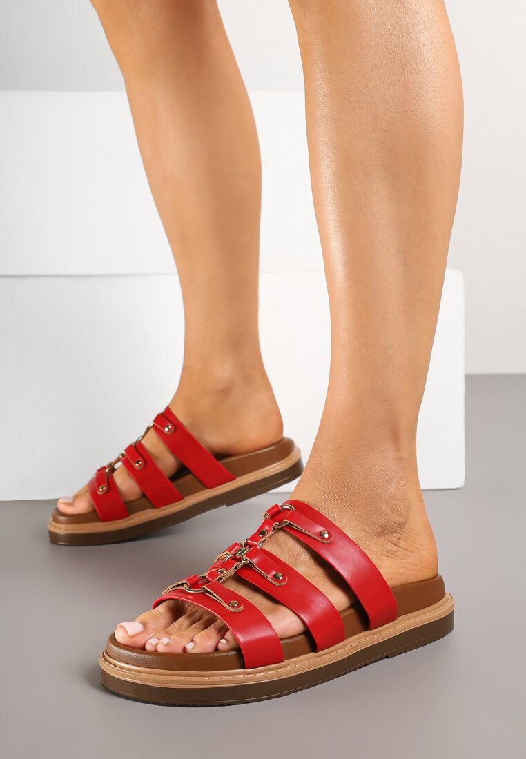 Papuci Roșii pe Talpă Groasă cu Nituri Decorative și Curele Neolindrae