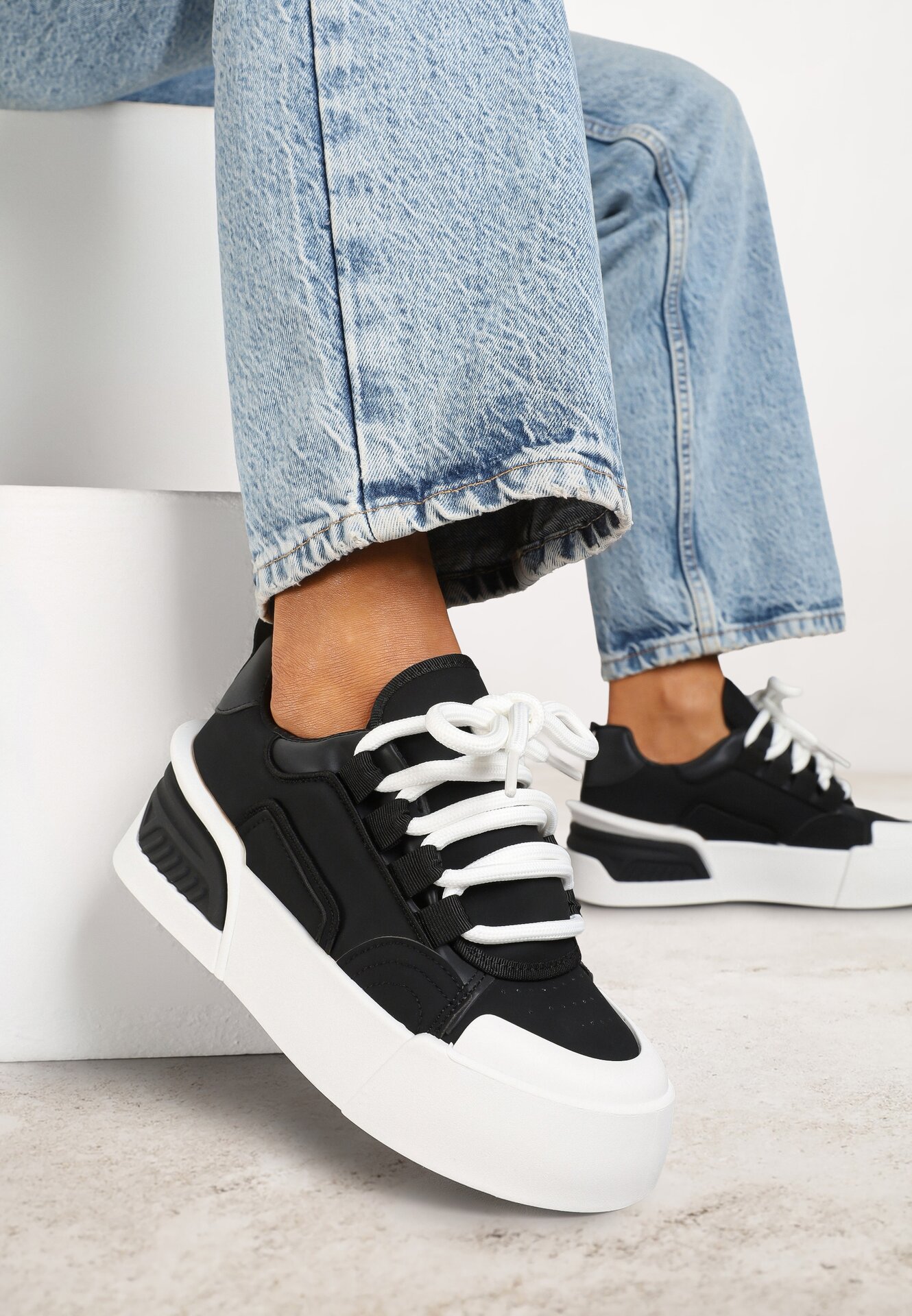 Sneakers Negre în Stil Tenisi cu Talpă Groasă Danimira