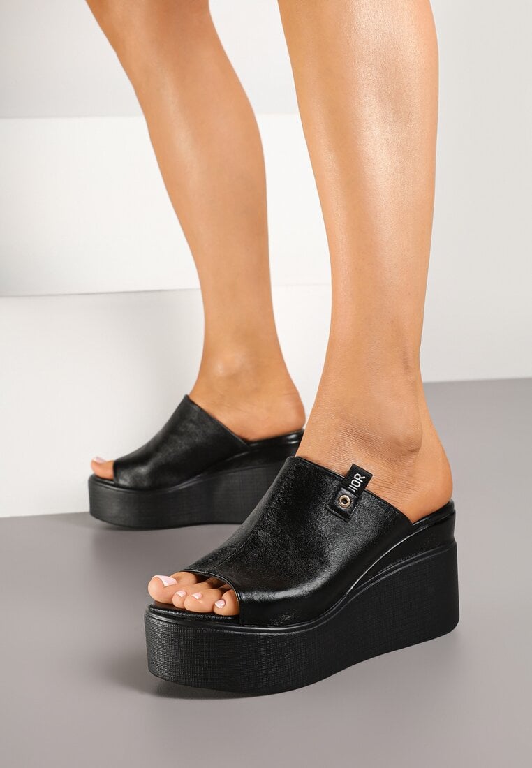 Papuci negri cu platformă cu branț din piele Eleacelle