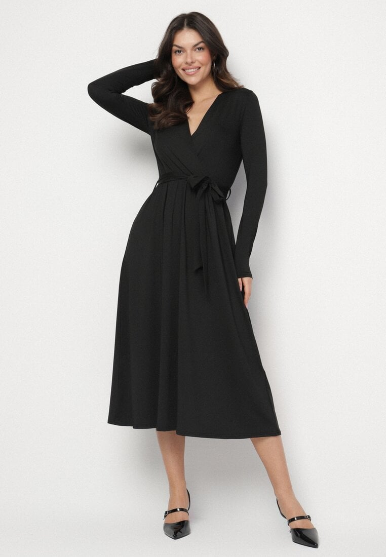 Rochie neagră tip plic din Viscoză legată în talie Drestalia