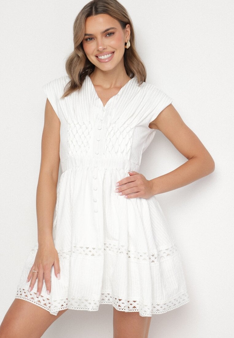 Rochie Albă din Viscoză și Bumbac cu Perle Decorative și Decupaje Ajurate Felsemi