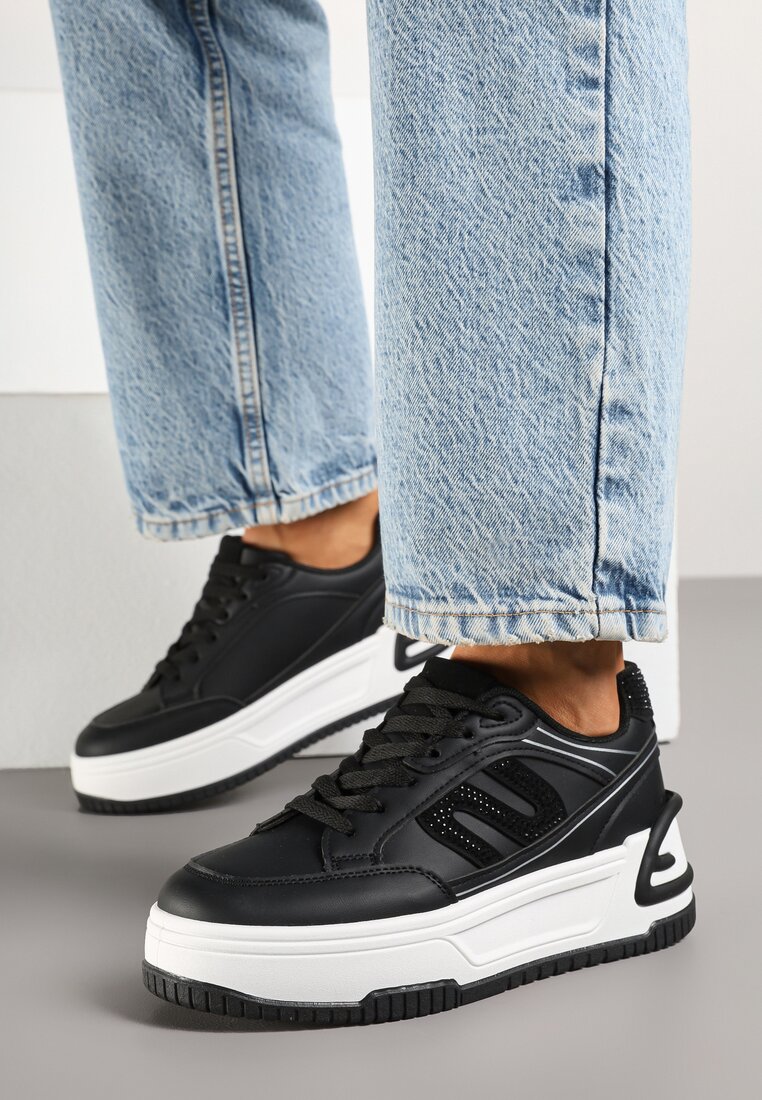 Adidași Negri pe Talpă Groasă cu Model Geometric Korsemi