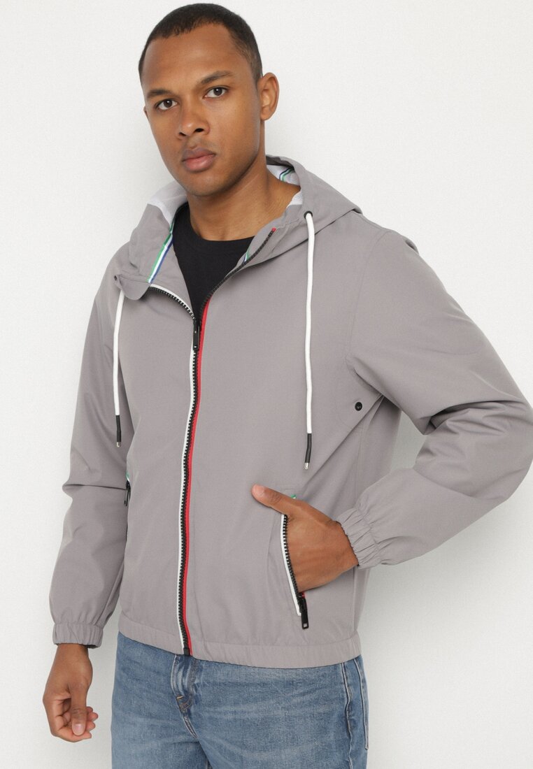 Geacă Gri de vânt cu Glugă și Buzunare cu fermoar Adivoria