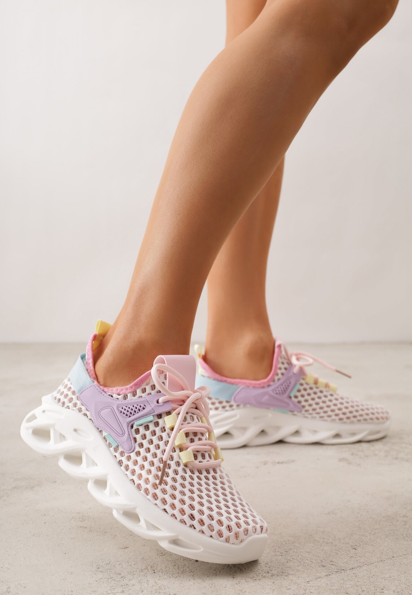 Adidași Alb-Violet din plasă pe Talpă Groasă Reliefată Telarienna