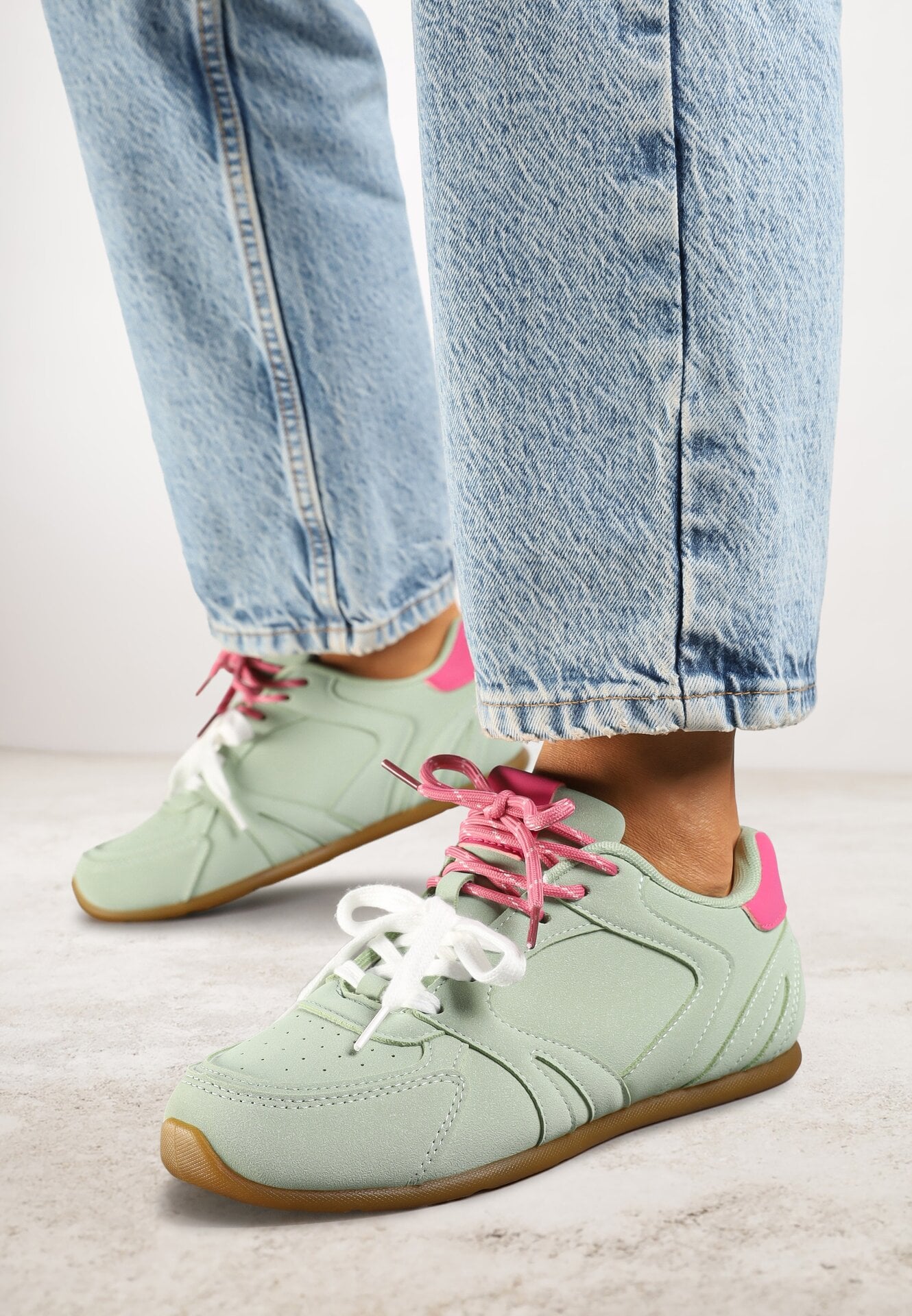 Adidași Verde deschis cu șireturi duble și cusături Teleritia