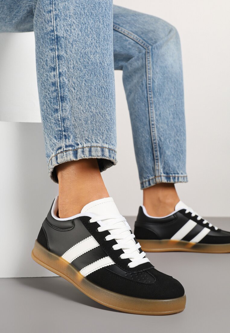 Adidași Negri Tip Tenisi Iconici cu Cusături Decorative Selfia