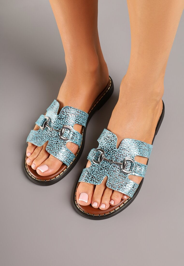 Papuci Albastre cu Cataramă și Decupaje Decorative Arivlis