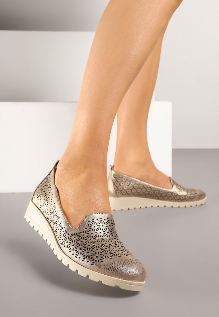 Pantofi Aurii pe Pană cu Branț din Piele și Față Perforată Arivos