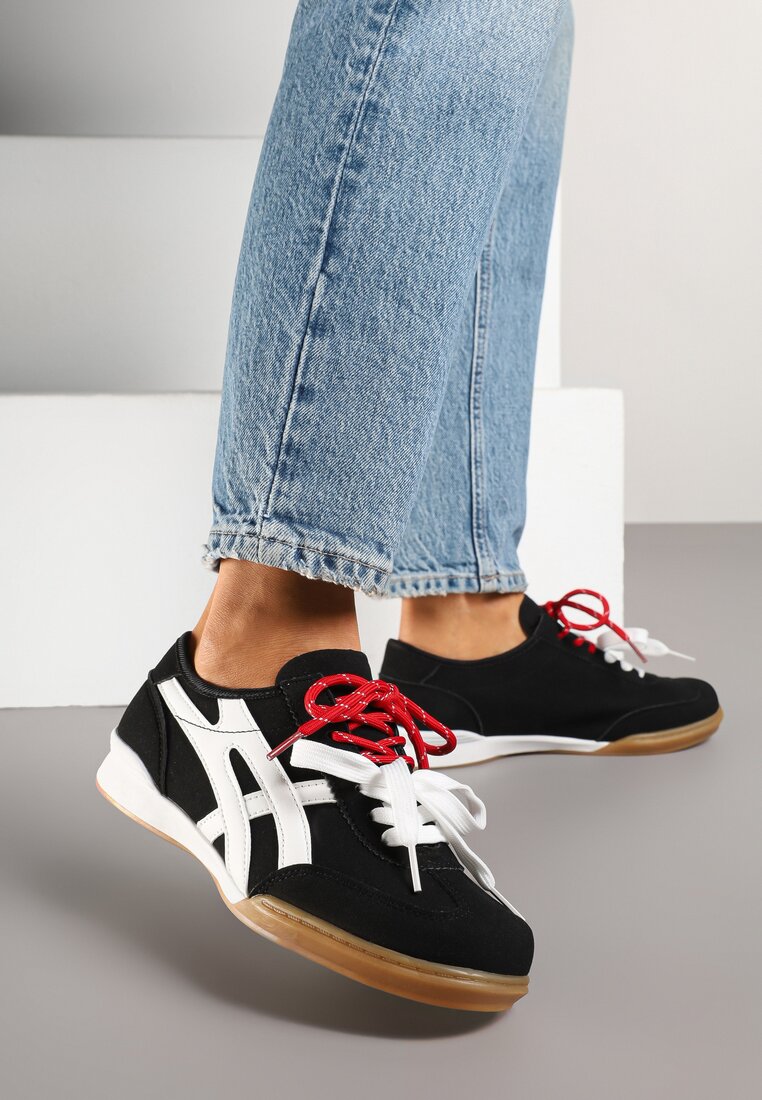 Adidași Negri cu Legare Dublă Decorați cu Barete Varozi