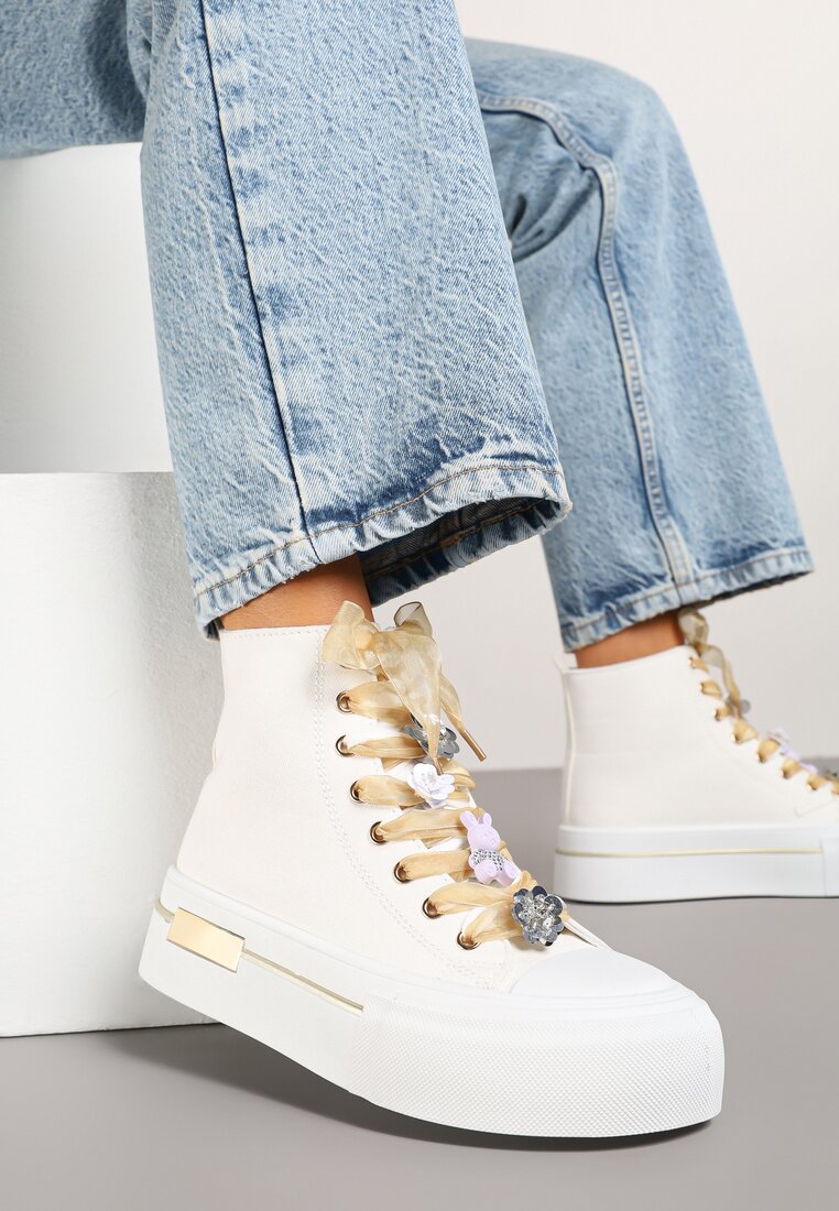 Teniși înalți Albi