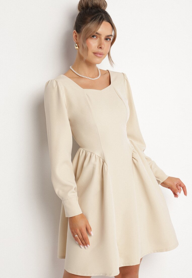 Rochie bej cloș cu decolteu pătrat Katilora