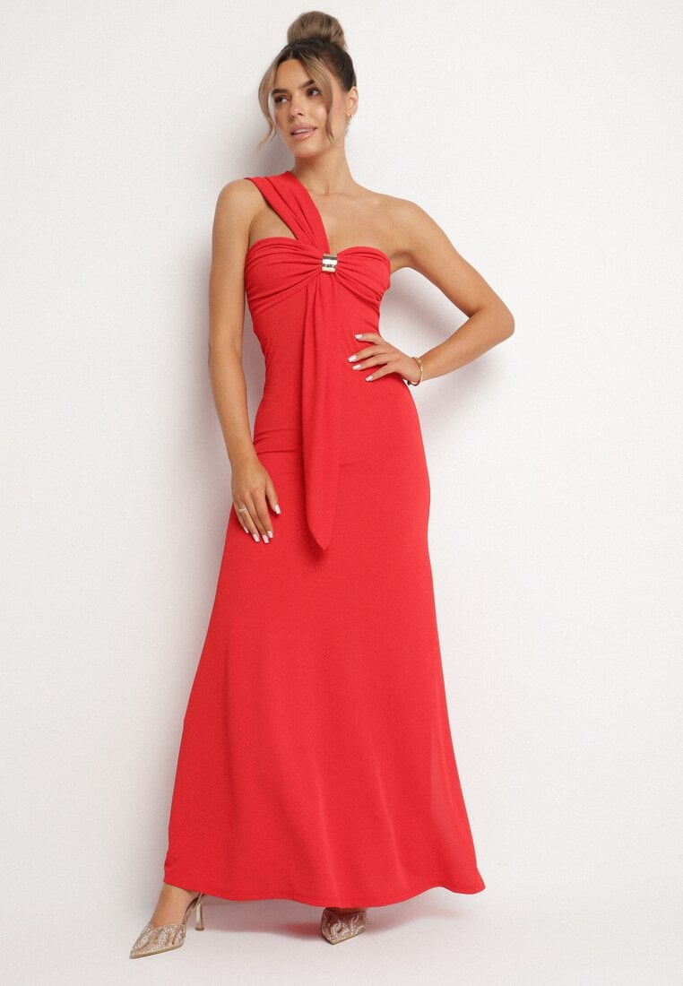 Rochie Roșie de cocktail cambrată pe un umăr cu ornament metalic Divalline