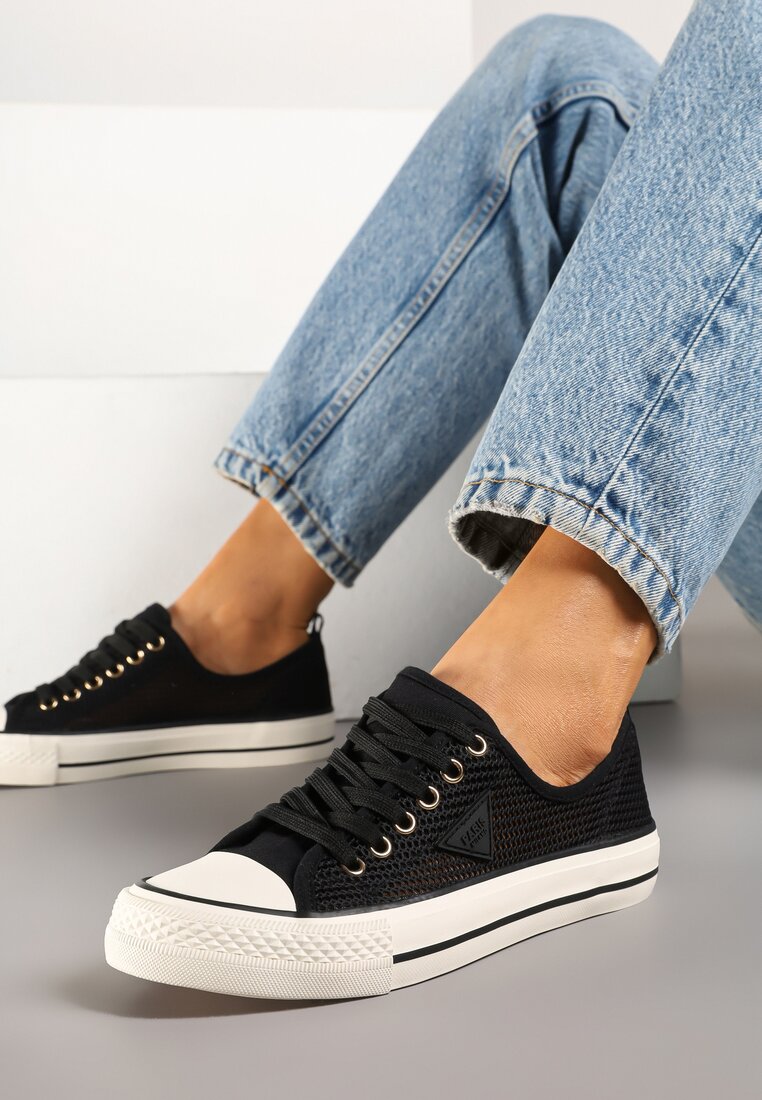 Teniși înalți Negri