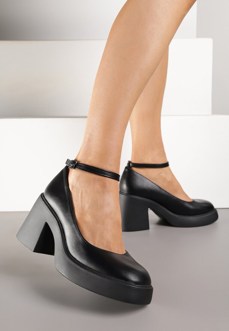 Pantofi cu toc Negri
