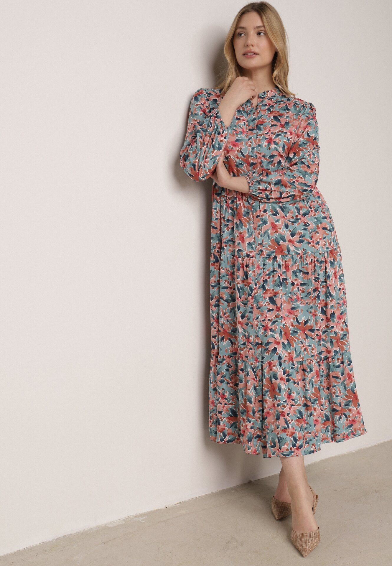 Rochie Roz-Albastră cu Partea de Sus închisă cu nasturi Florală Barbeira