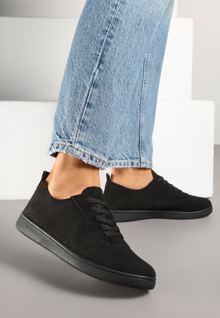 Teniși Negri Decorați cu Perforații Ellivea