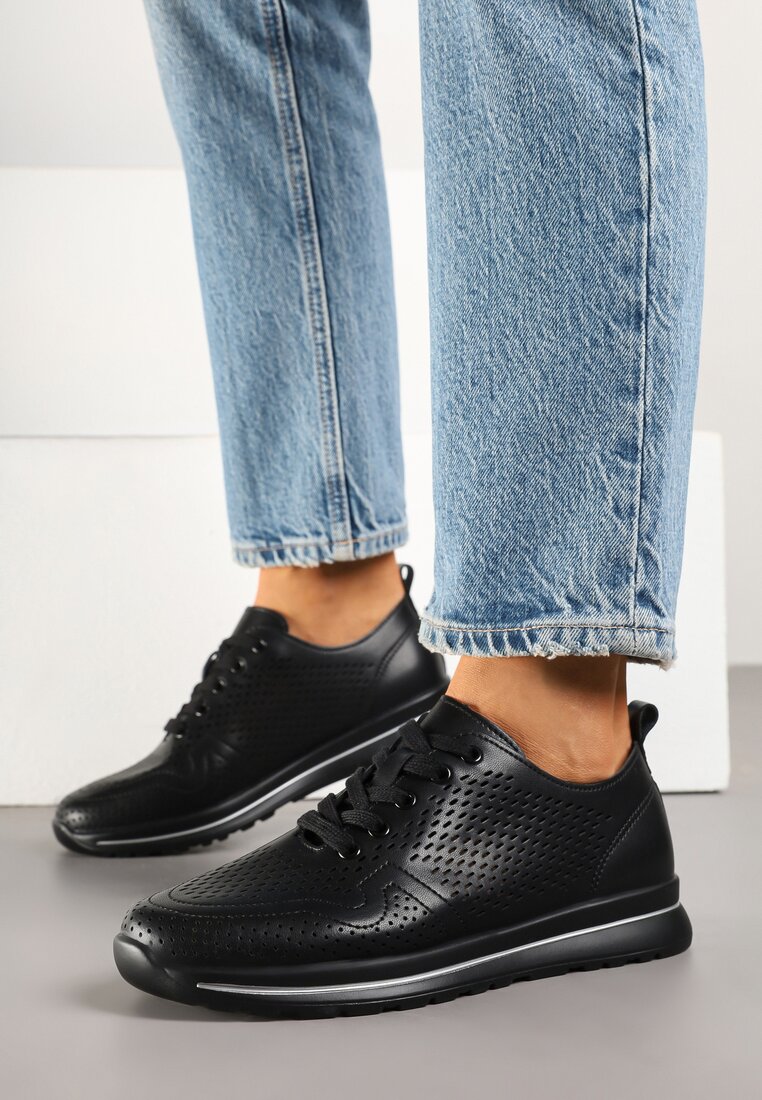 Sneakersy Negre din piele decorate cu perforații Odrelia