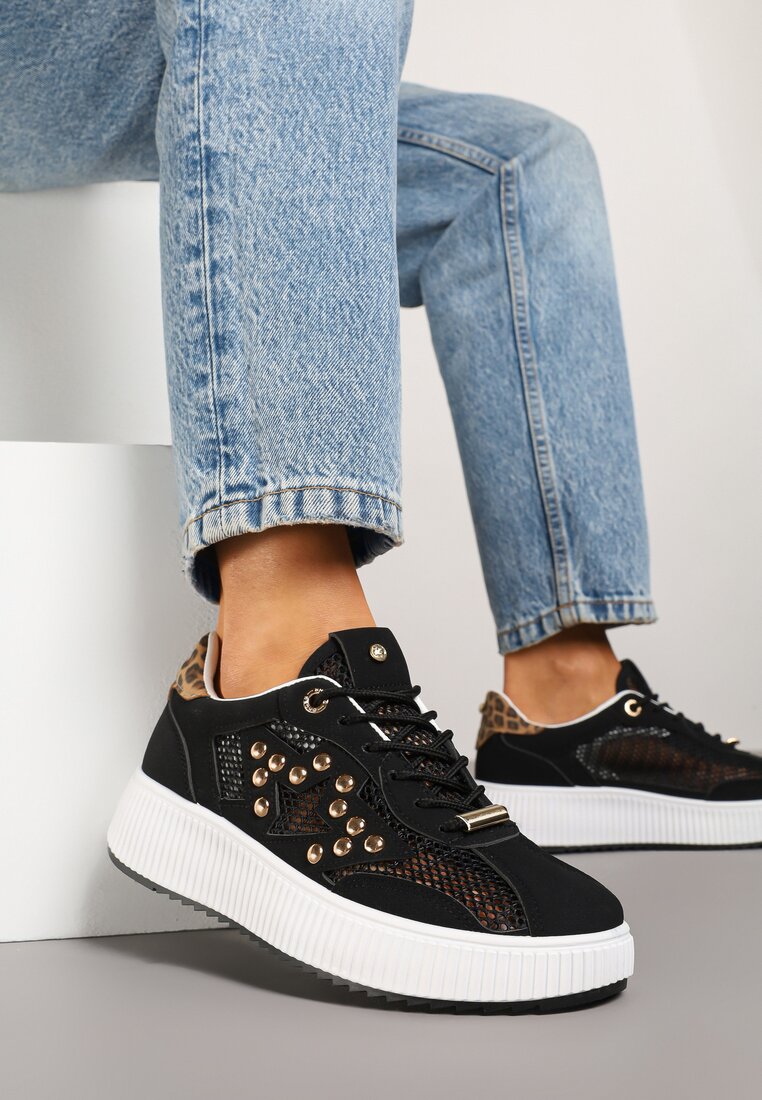 Sneakers negre cu capse și stea Viroti