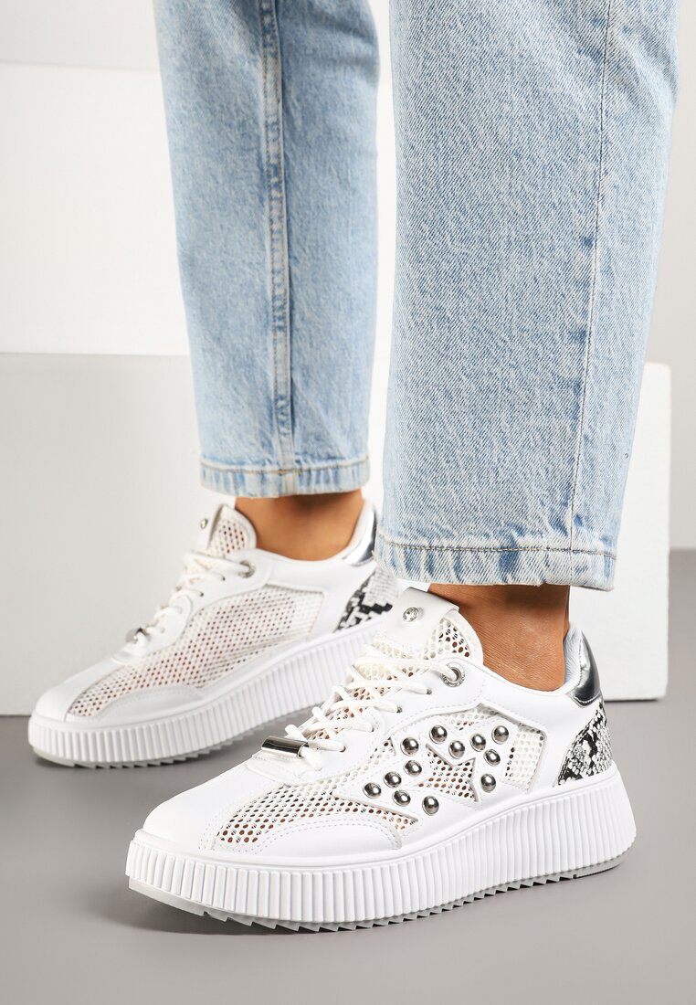 Adidași Albi cu nituri și o stea Viroti