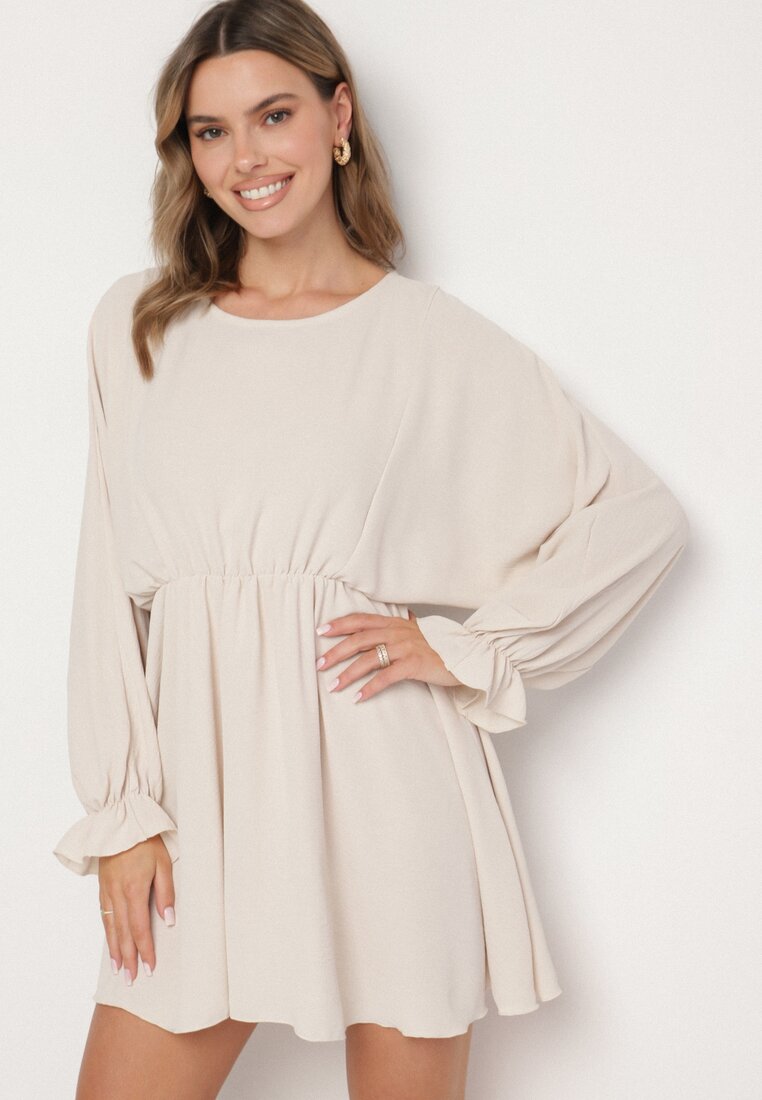 Rochie Bej deschis cu croială evazată și manșete decorative Terellea