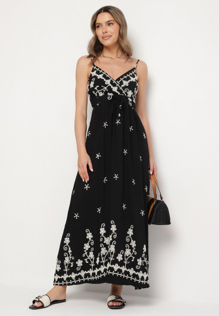 Rochie neagră din Viscoză Decorată cu Broderii Lunireia