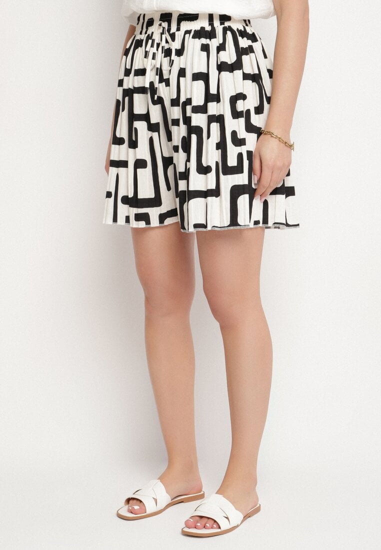 Pantaloni scurți Negru cu alb