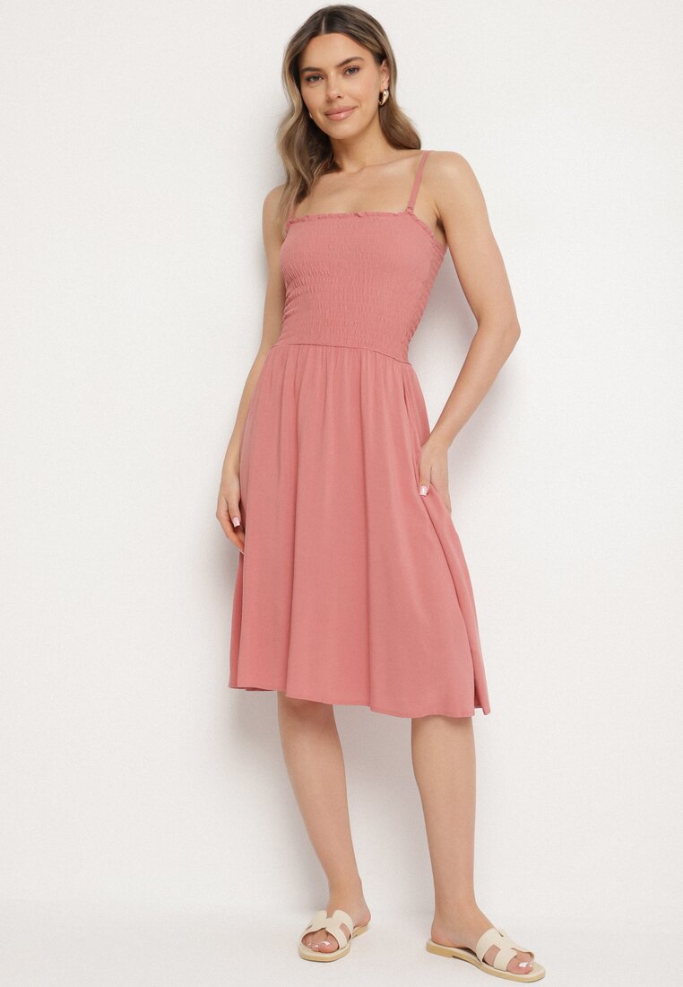 Rochie Roz din Vâscoză Cloș cu Bretele Fillanta