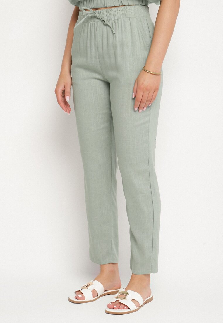 Pantaloni Verzi