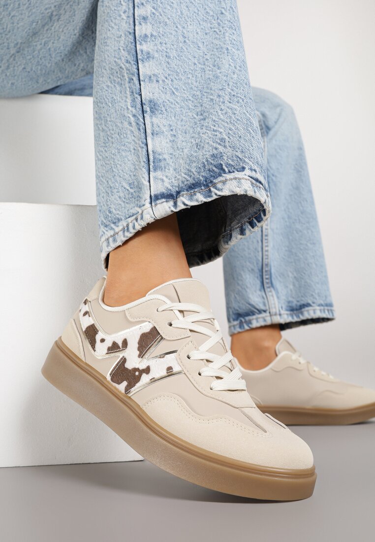 Adidași Bej cu Model Geometric cu Petice de Vacă Nariale
