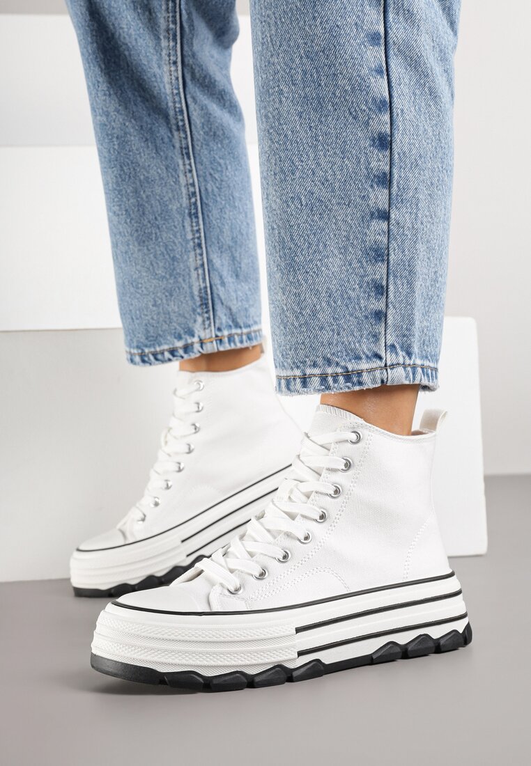 Teniși înalți Albi