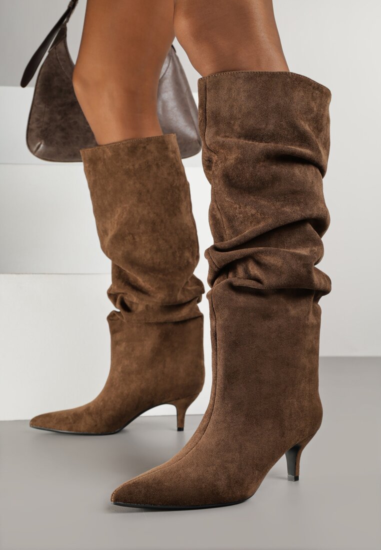 Cizme maro încrețite cu toc tip kitten Alevitte