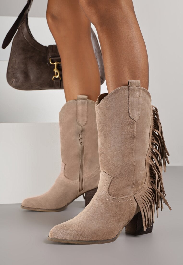 Botine bej cowboy cu toc decorate cu franjuri Reisia