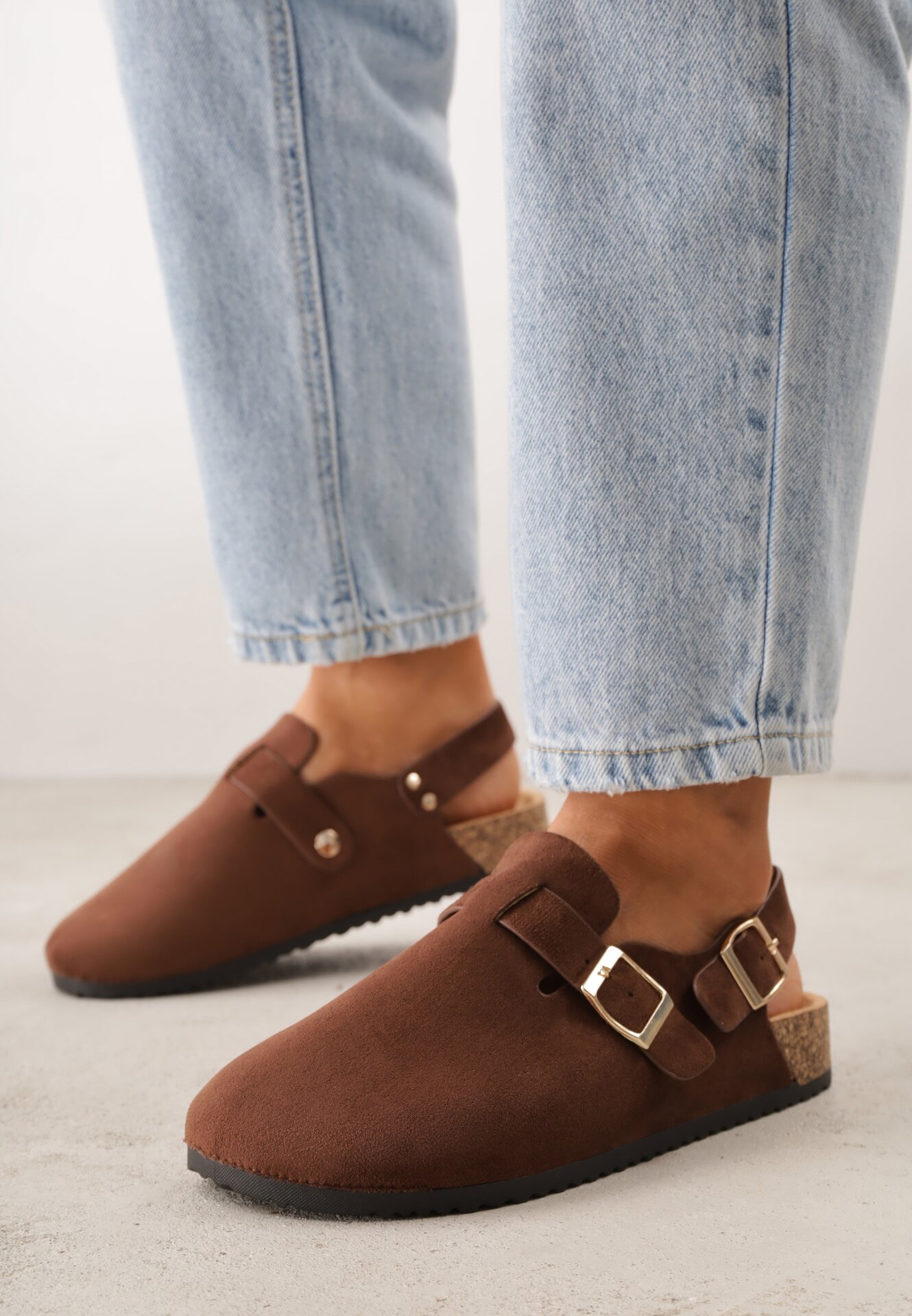 Sandale Maro tip saboți Decorate cu Catarame Qyrraya