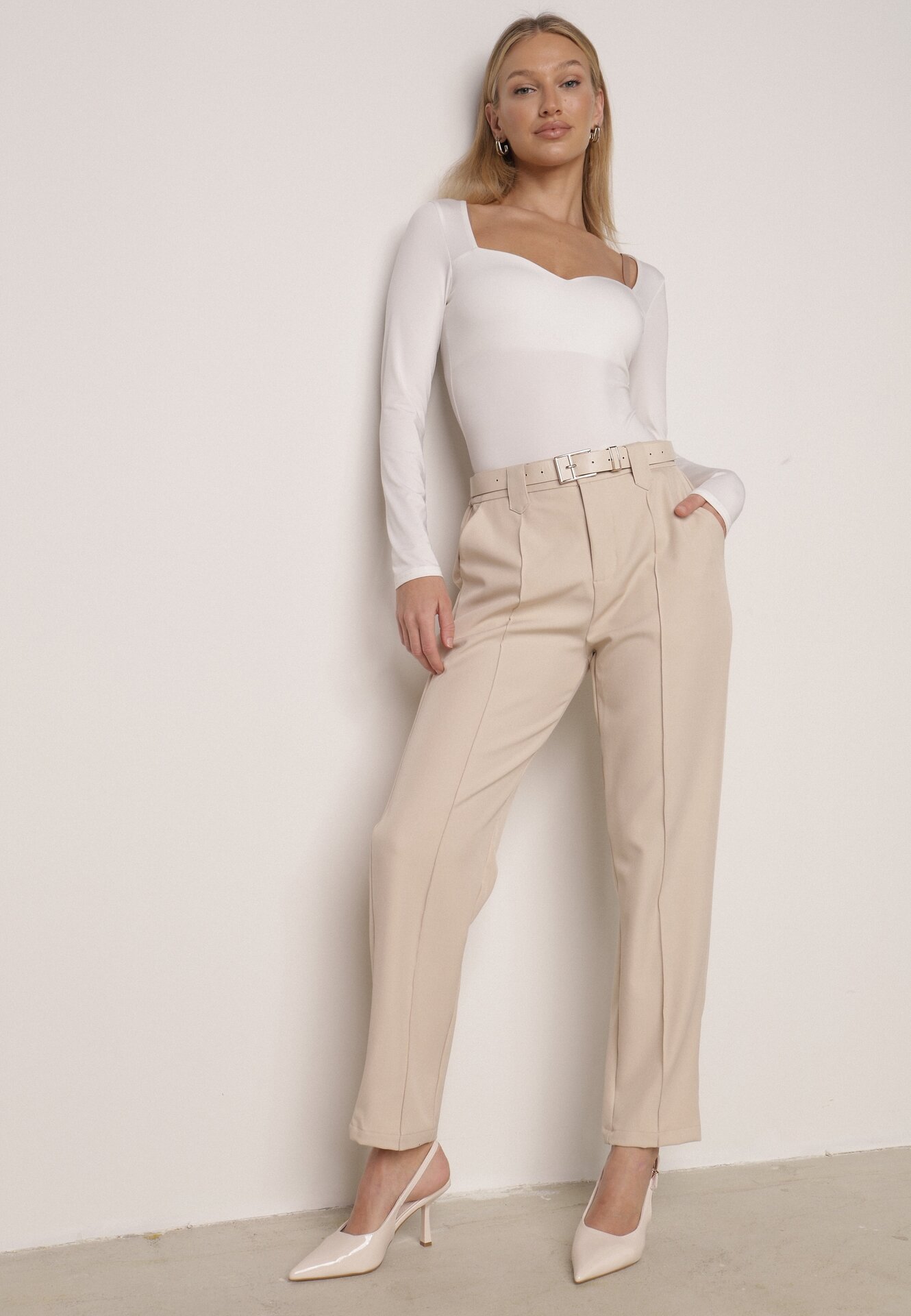 Pantaloni eleganți bej țigaretă cu talie înaltă și curea cu cataramă Diminas