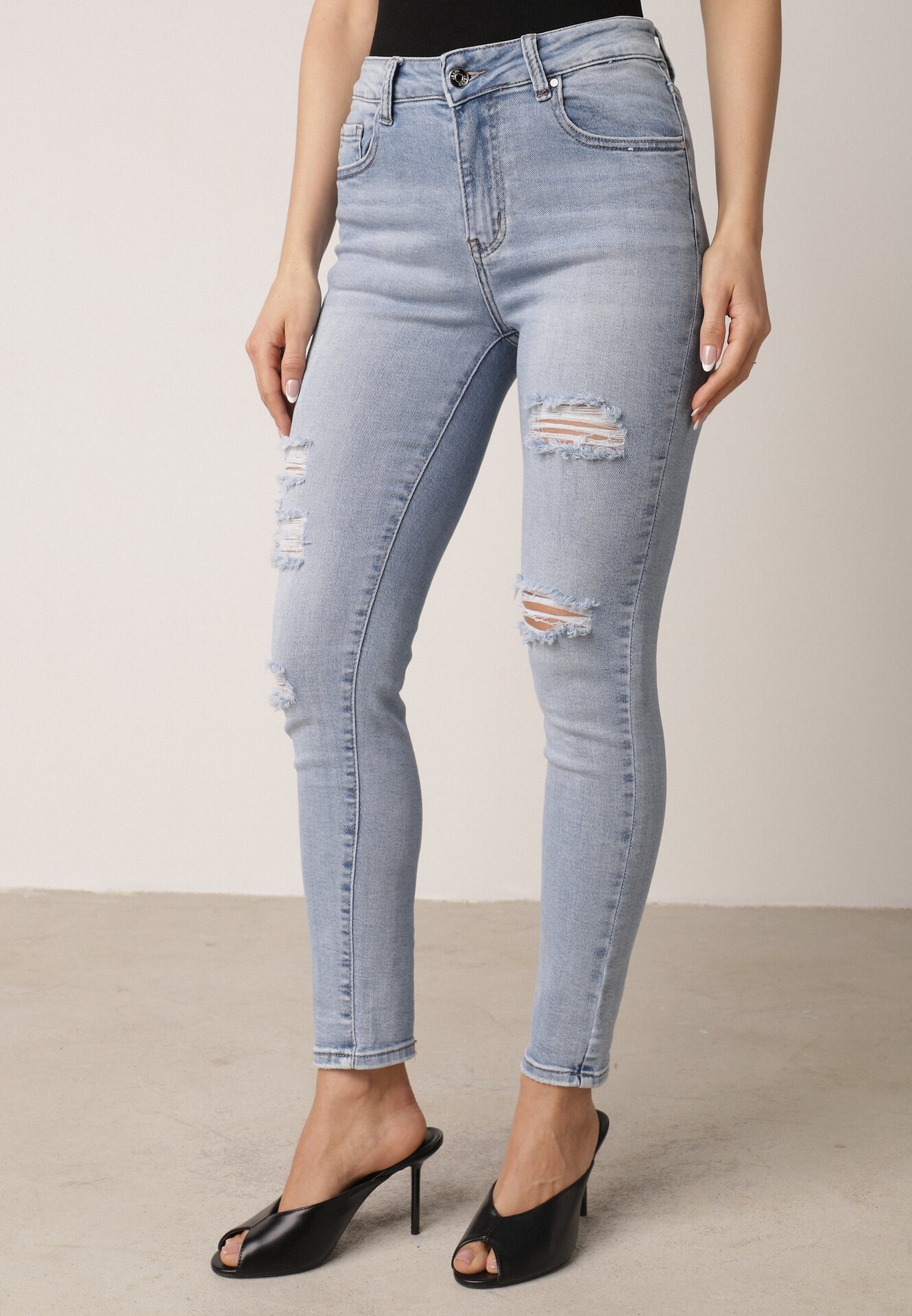 Blugi albaștri de bumbac cu croi slim cu rupturi Elledima