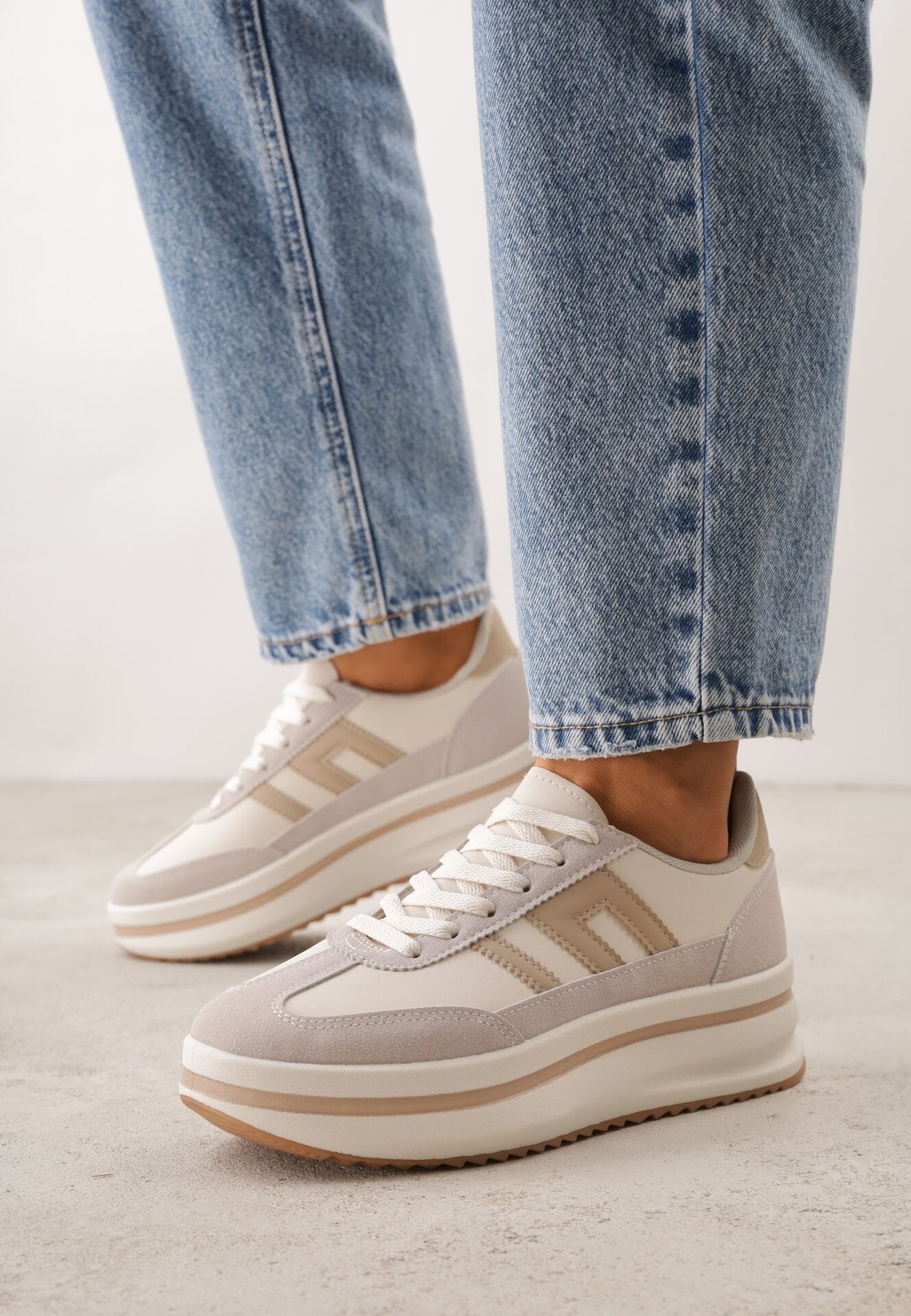 Sneakers Bej cu talpă groasă decorate cu model geometric Asoastis