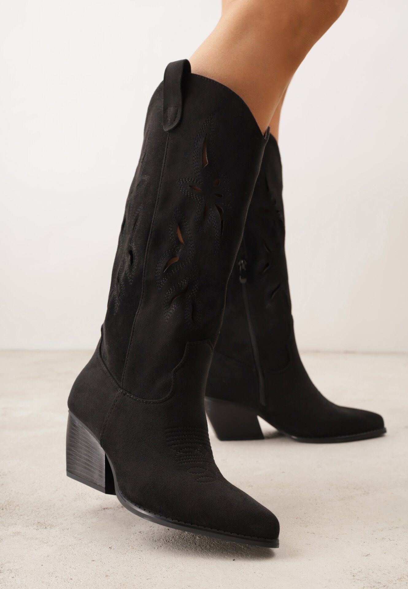 Cizme Negre Cowboy cu toc conic cu carâmb ajurat Tidanna