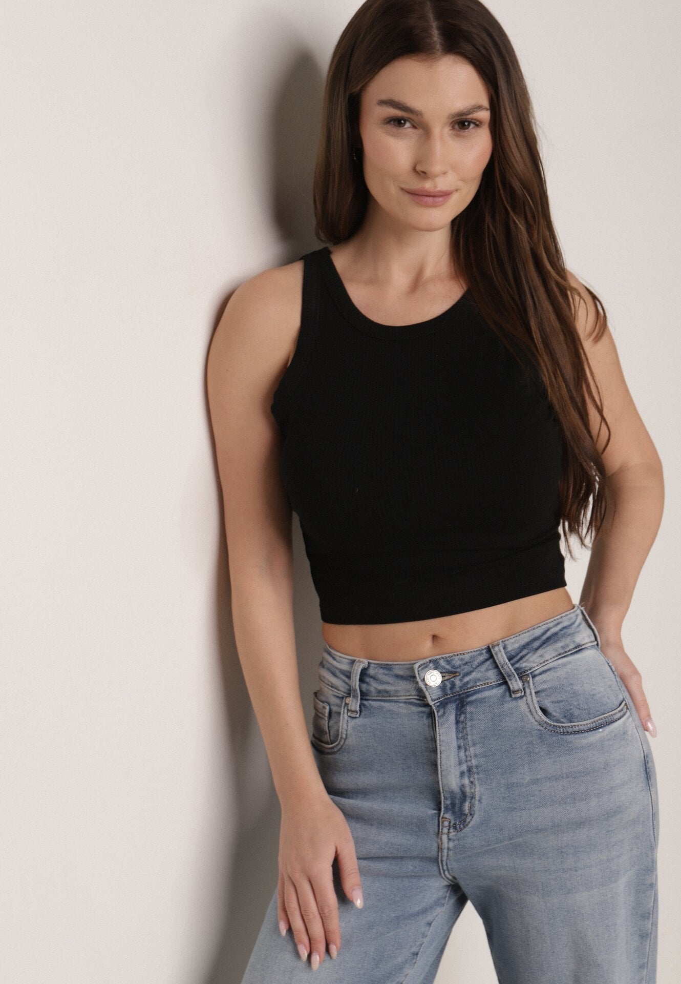 Top Negru din Material Reiat Zitessa