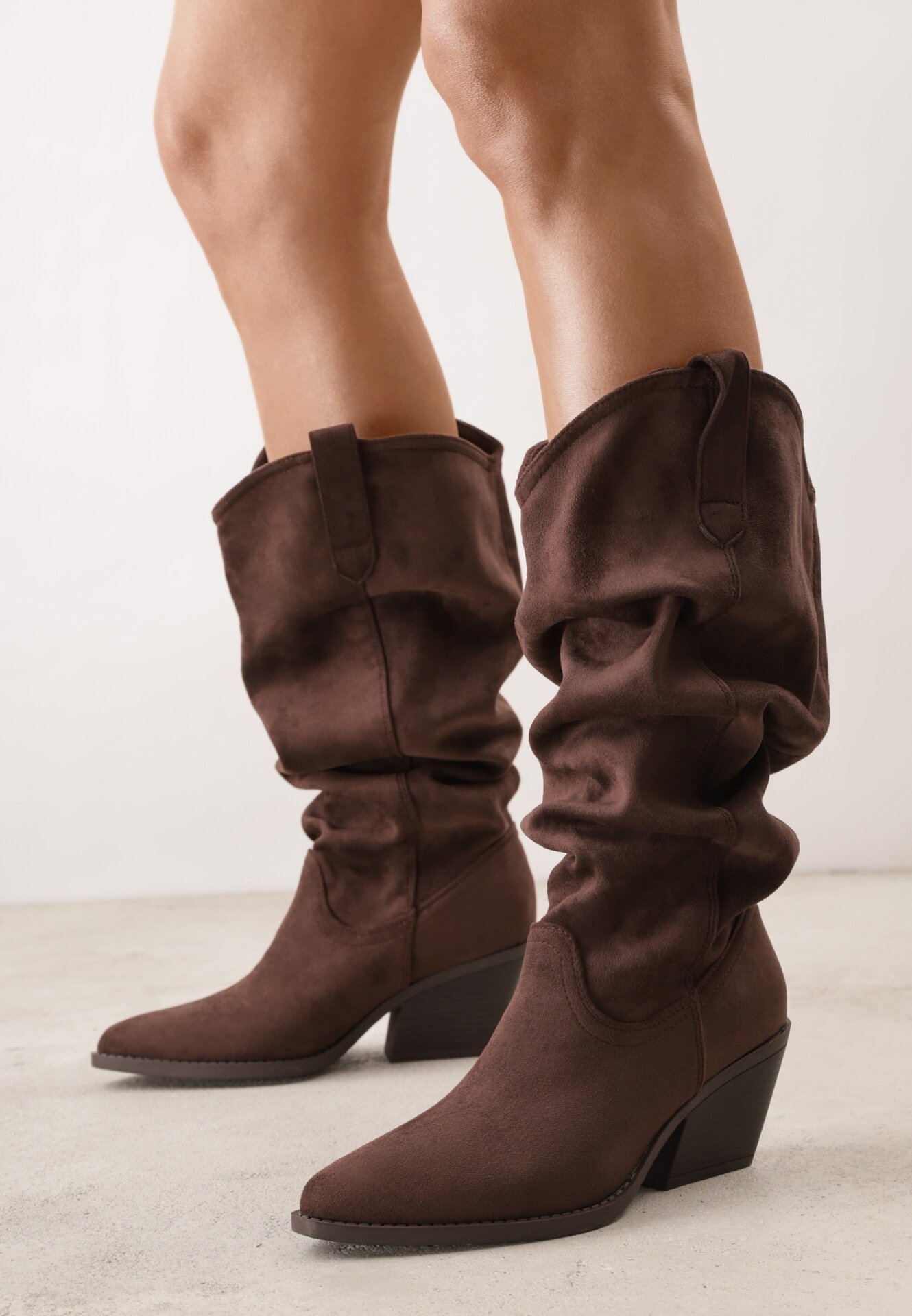 Cizme Western Maro Netede din imitație de piele întoarsă cu toc conic Karelia