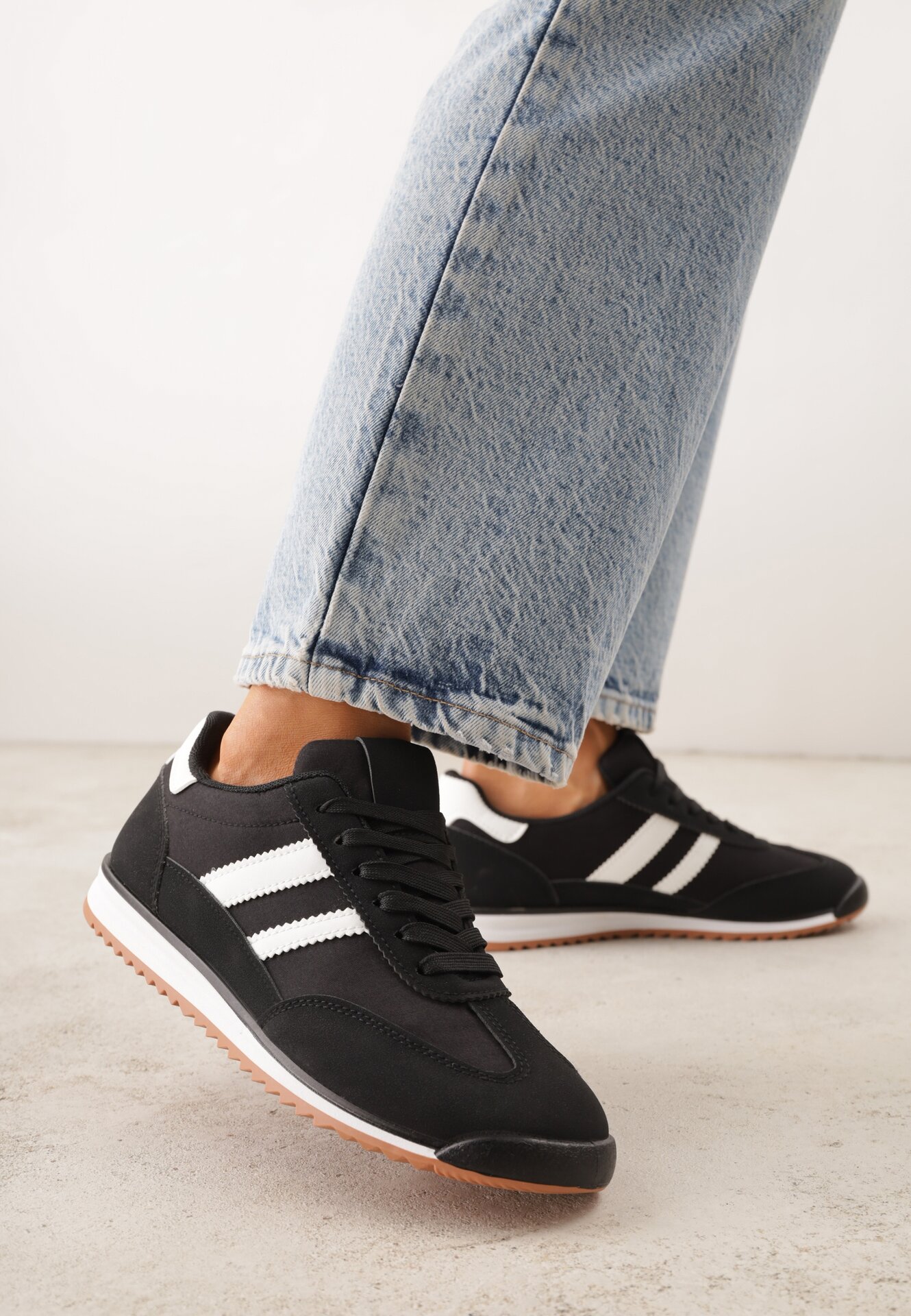 Sneakers Negri cu Motiv Geometric Jannata