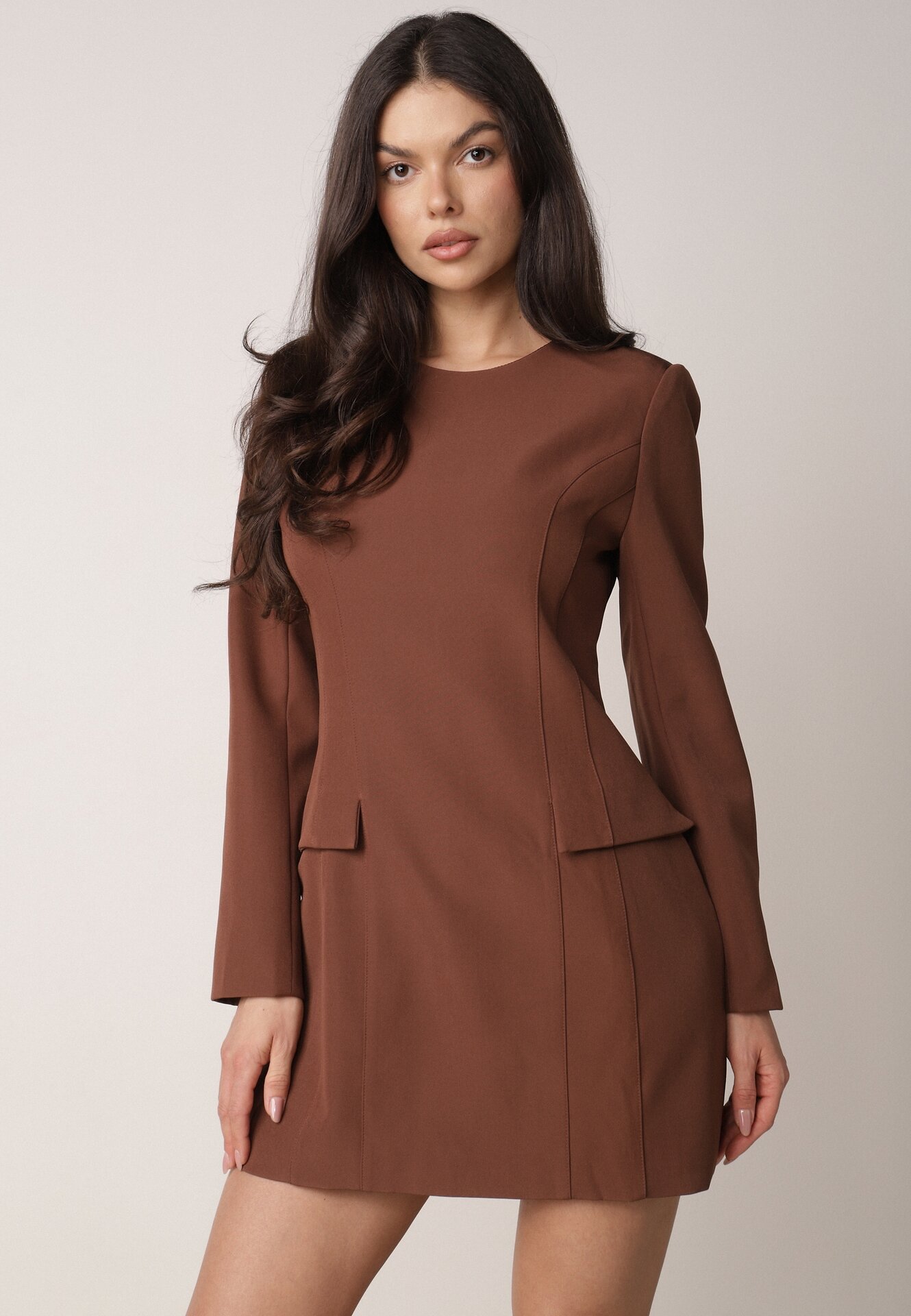 Rochie Elegantă Maro VICES cu Croială Trapezoidală cu Imitație de Buzunare Amaliete