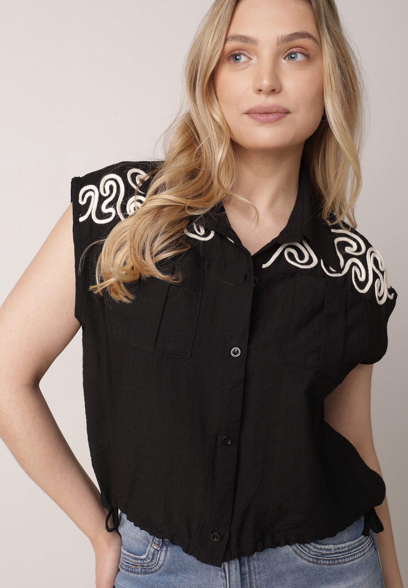 Cămașă Neagră din viscoză Boho Fără Mâneci cu șnur în talie Limopise