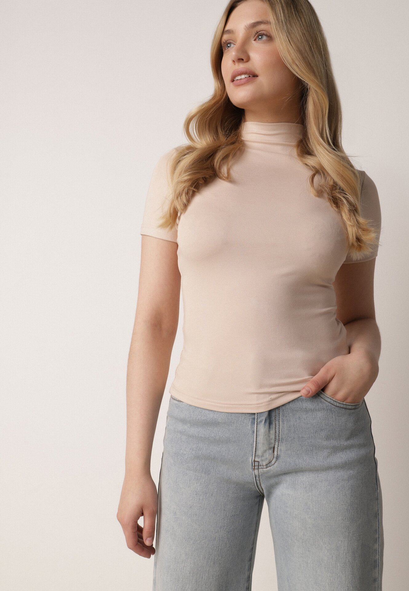 Tricou Mulat Bej deschis din Viscoză cu Guler înalt Isovera